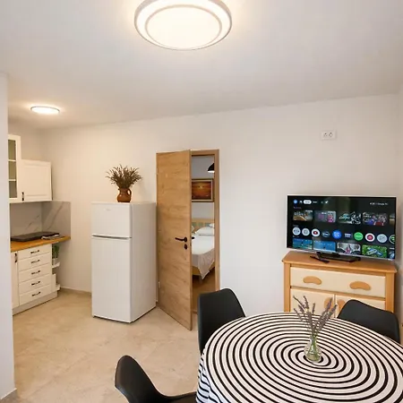 Hisa Zicanka Holiday home Loce pri Poljcanah