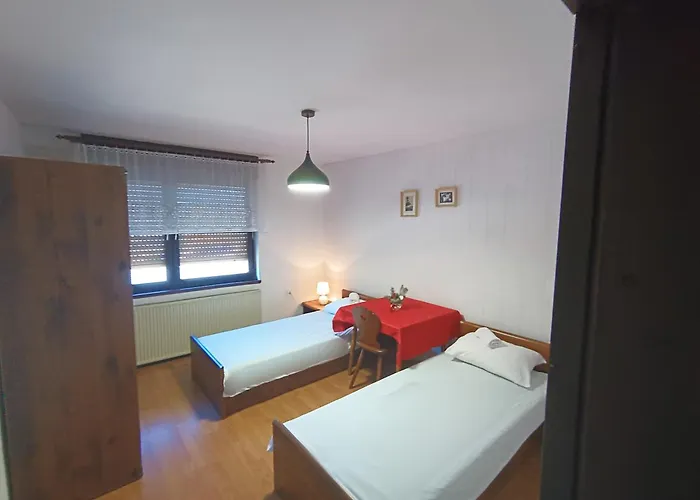 Hisa Zicanka 度假居 Loče pri Poljčanah